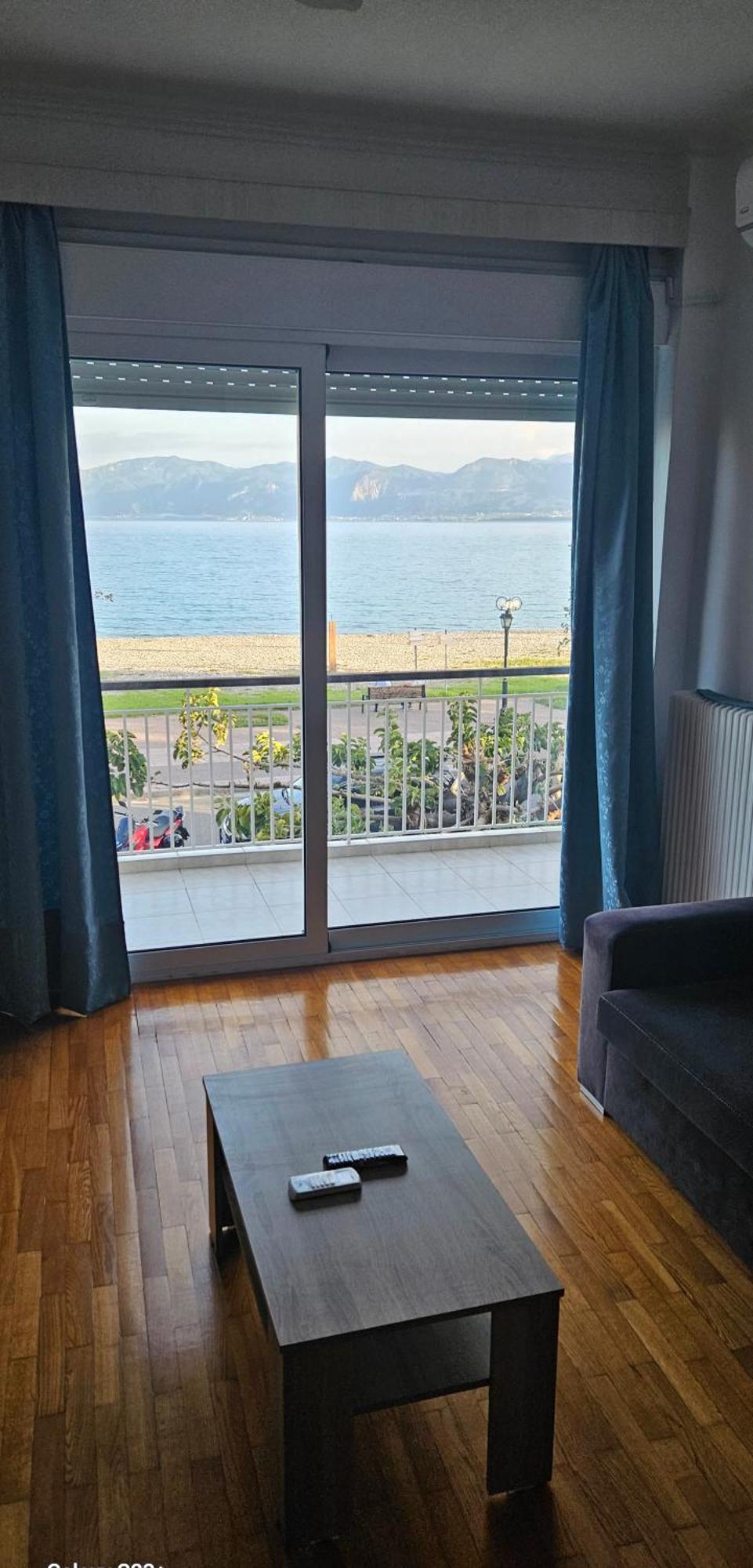 Nafpaktos Beach House Buitenkant foto